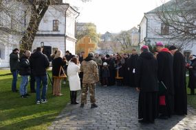 Participants of the Ecumenical Stations of the Cross for the prisoners, their families and the return of peace in Ukraine