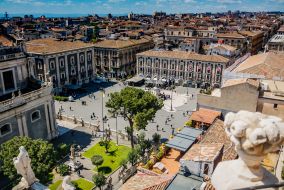 Вид на Соборную площадь города Катания