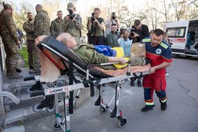 Ukrainian soldiers who returned to Ukraine from Russian captivity