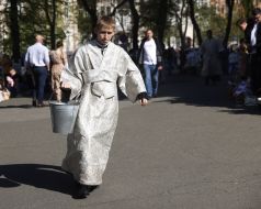 Blessing of Easter baskets in Kyiv