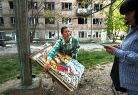 Employees of the "Bdzhilka" children's club are rescuing the works of People's Artist Alexander Ohapkin, which were exhibited at this institution