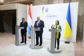 Xavier Bettel, Andriy Sybiga and Yuriko Bakes