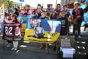 Action of relatives of missing servicemen