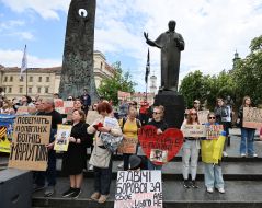 Action in support of prisoners