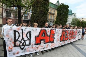 Action in support of prisoners