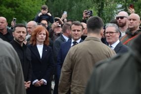 Владимир Зеленский,  Эммануэль Макрон и  Кир Стармер