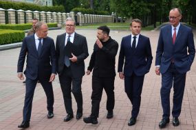 Friedrich Merz, Volodymyr Zelensky, Emmanuel Macron, Keir Starmer and Donald Tusk