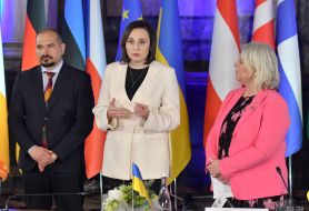 Alexey Buzu, Oksana Zholnovych, Camilla Waltersson Grönvall