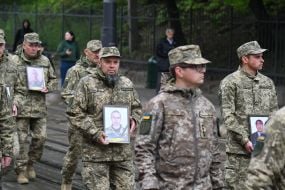 Участники шествия благодарности и единства во Львове