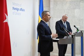 Hakan Fidan and Andriy Sybiga