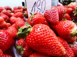 Trading in strawberries