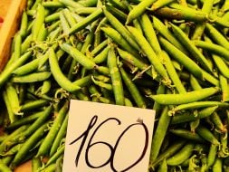 Trading of young peas