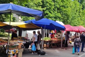 Spontaneous market