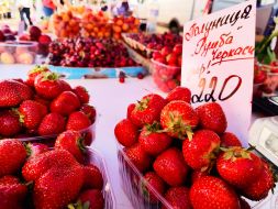 Trading in strawberries