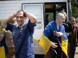 Ukrainian soldiers who returned to Ukraine from Russian captivity