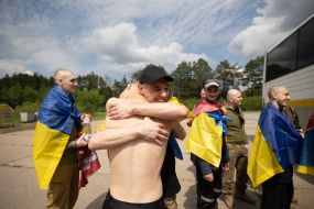 Ukrainian soldiers who returned to Ukraine from Russian captivity
