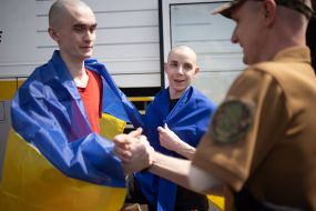 Ukrainian soldiers who returned to Ukraine from Russian captivity