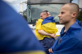 Ukrainian soldiers who returned to Ukraine from Russian captivity