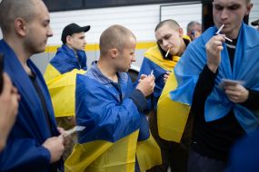 Ukrainian soldiers who returned to Ukraine from Russian captivity