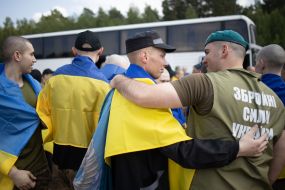 Ukrainian soldiers who returned to Ukraine from Russian captivity