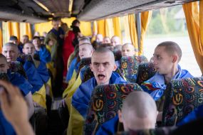 Ukrainian soldiers who returned to Ukraine from Russian captivity