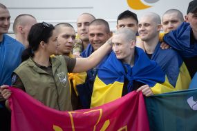 Ukrainian soldiers who returned to Ukraine from Russian captivity