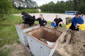 Ukrainian soldiers who returned to Ukraine from Russian captivity