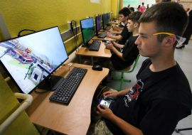 FPV drone piloting classes