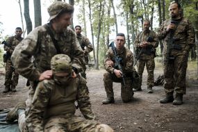 Іноземні добровольці - рекрути  бригади "Хартія"