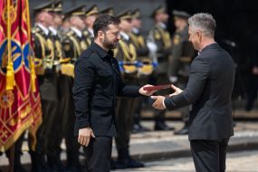 Volodymyr Zelenskyy presented awards on the occasion of Constitution Day