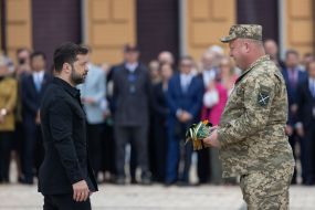 Volodymyr Zelenskyy presented awards to defenders of Ukraine