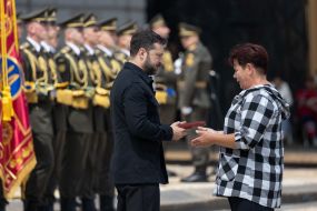 Volodymyr Zelenskyy presented awards on the occasion of Constitution Day