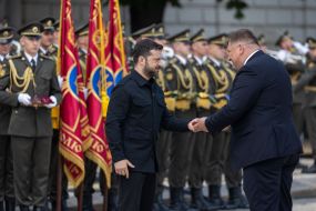 Volodymyr Zelenskyy presented awards on the occasion of Constitution Day