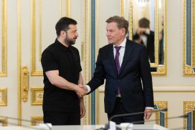 Volodymyr Zelenskyy and Johann Vaddeful