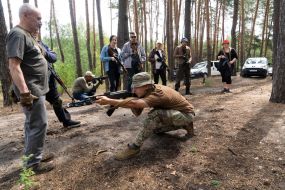Students of the Kharkiv Regional Center for National Resistance Training at training