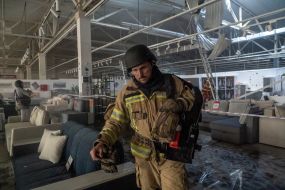 Elimination of the consequences of a drone strike on a furniture store in Kharkiv