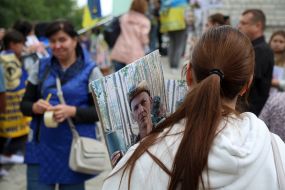 Prisoner exchange on Independence Day,