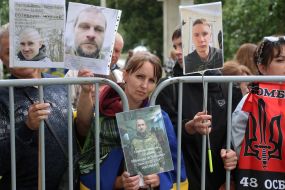 Prisoner exchange on Independence Day,