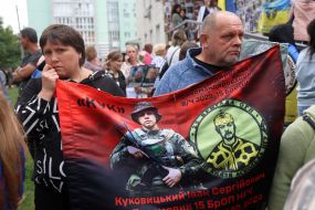 Prisoner exchange on Independence Day,