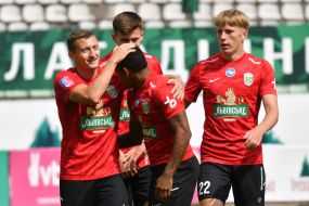Players of FC Karpaty (Lviv)
