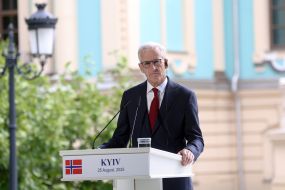 Jonas Gahr Stоre