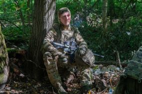 Тренировка по огневой подготовке пехотинцев батальона оперативного назначения 13-й бригады НГУ "Хартия" в Харьковской области