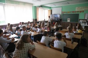 Школярі в класі