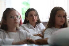 Школярі в класі