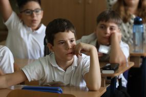 Школярі в класі