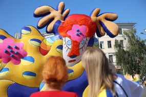 Installations in honor of Maria Prymachenko on Kontraktova Square in Kyiv
