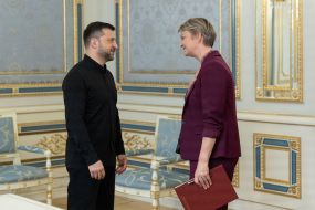 Volodymyr Zelenskyy ta Yvette Cooper