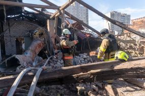 Последствия прямого попадания дрона в здание Национального фармацевтического университета