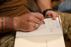 Презентация книги "Оленівка. Злочин. Пам'ять. Поломана система"