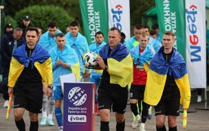 Chief referee Vitaliy Romanov